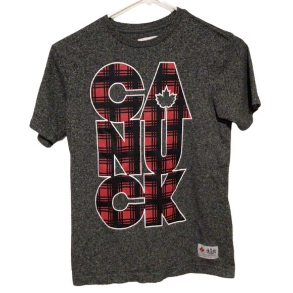 HBC Hudson’s Bay Boys Gray Plaid Canuck Olympics Graphic T-Shirt Size 7/8 - Picture 1 of 5